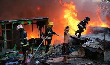 Massive Philippine blaze leaves thousands homeless