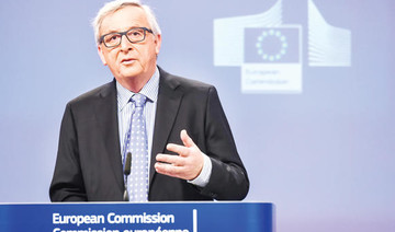 Juncker: European economy would suffer if free-travel zone collapses