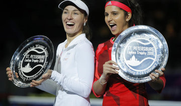 Mirza, Hingis reach 40-love