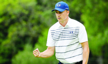 Spieth wields hot putter to share Northern Trust lead