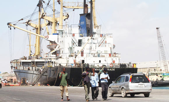 Somali pirates free Indian sailors after 4 years