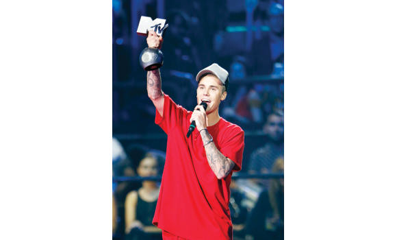 Justin Bieber bags 5 awards at MTV EMAs