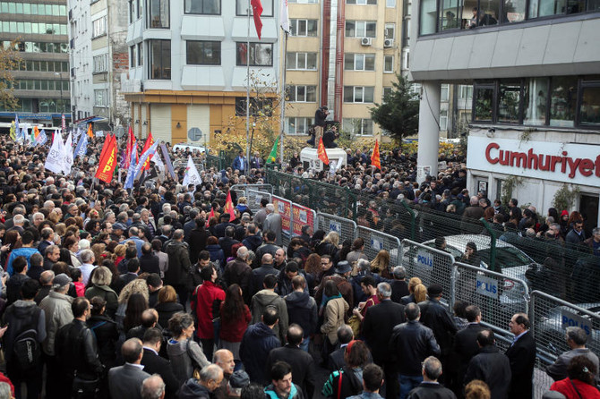 Two Turkish journalists’ arrest draws protests