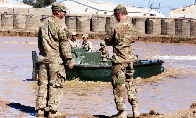 US troops train Iraqi forces in key war skills