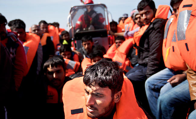 Frenzied rescues in Med save over 2,000 migrants