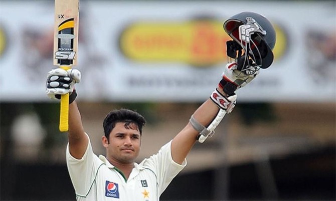 Ali century anchors cautious Pakistan to 376