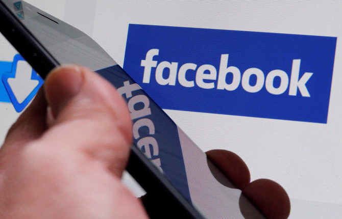 Facebook in talks to produce original TV-quality shows