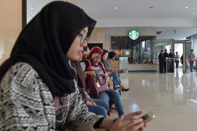 Malaysia joins Indonesia in call for Starbucks boycott