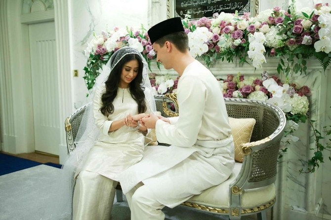 Malaysian princess marries Dutchman in lavish ceremony