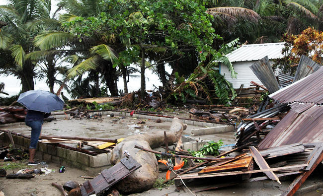 Hurricane Irma toll hits 10, increasing threat for Florida