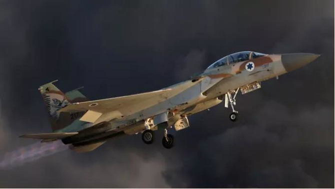 Israeli jets break sound barrier in south Lebanon causing damage