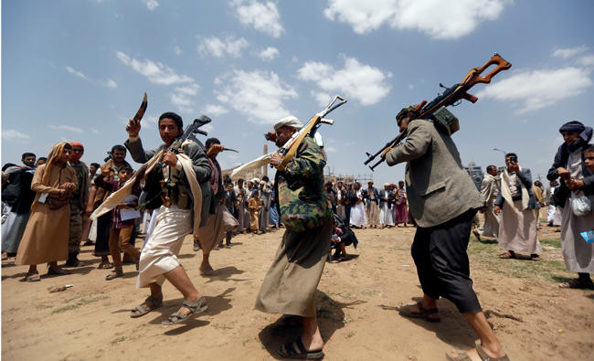 Houthis threaten Saudi, UAE civilian targets