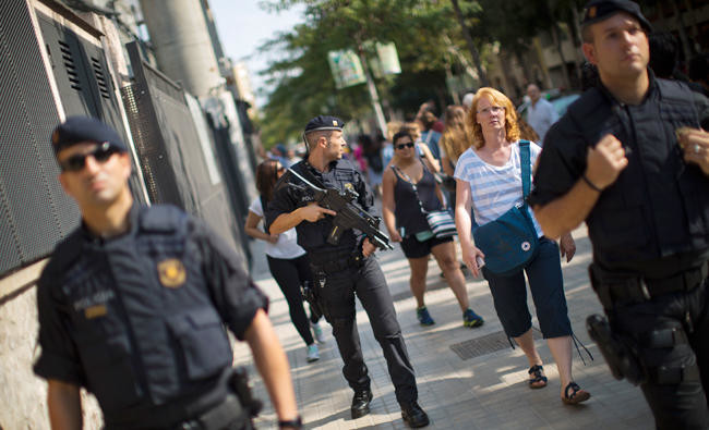 Spain, Catalonia clash over policing as illegal independence vote nears