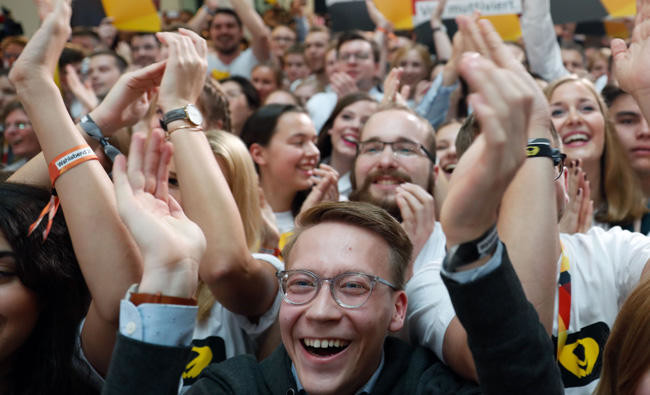 Merkel wins fourth term as far-right enters German parliament