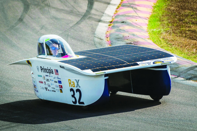 World solar car race begins in Australia