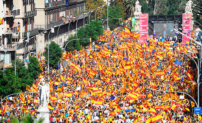 Thousands protest in Barcelona against Catalan independence