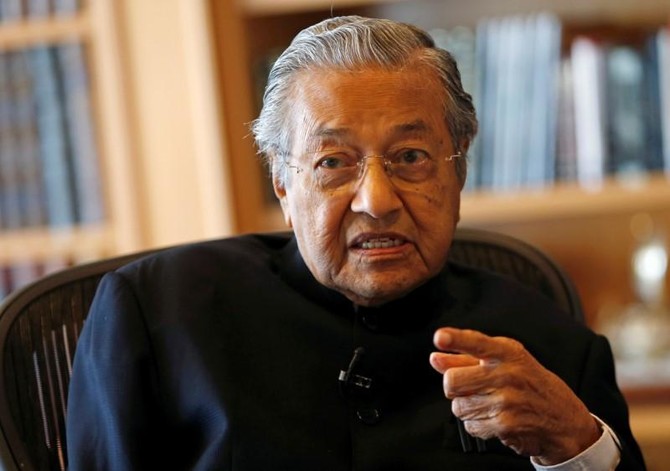 Malaysia’s Mahathir calls Trump a ‘villain’ for Jerusalem plan