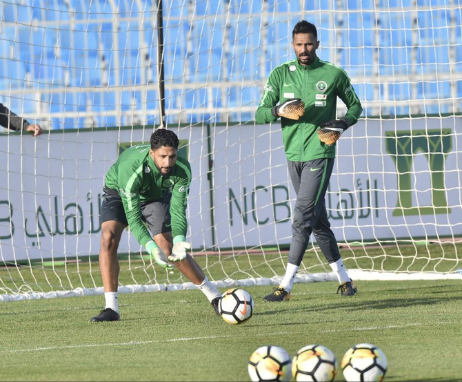 Saudi Arabia goalkeepers begin battle to land World Cup spot