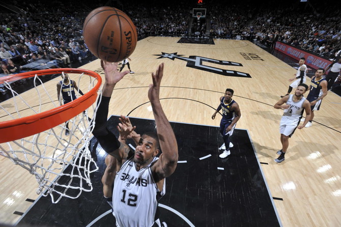 LaMarcus Aldridge scores 30 as San Antonio Spurs escape Denver Nuggets, 106-104