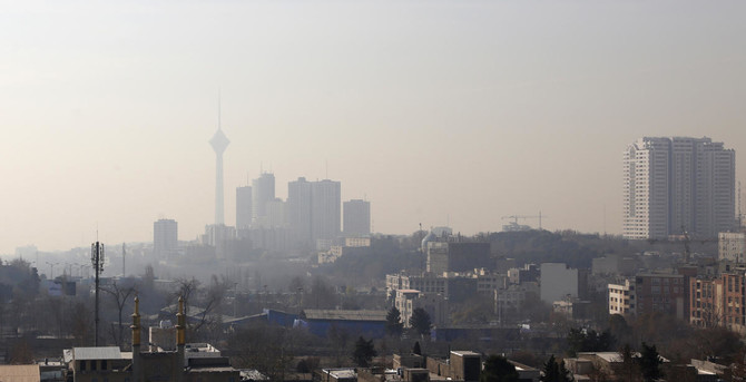 High pollution shuts schools in Tehran