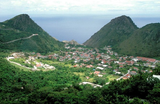 Dutch government to run ‘lawless’ Caribbean isle