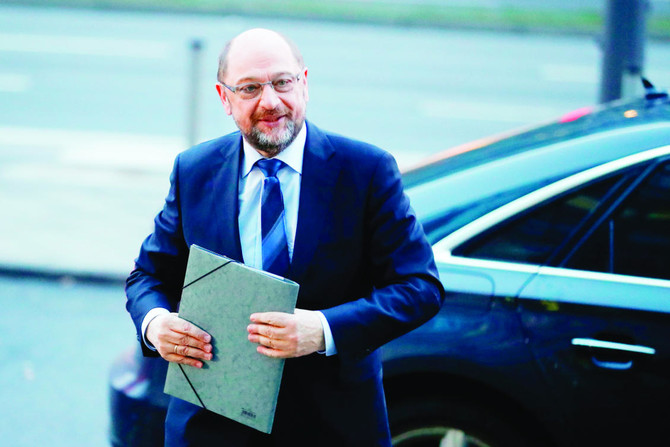 Hoping to win backing for German coalition, SPD boss drops foreign minister plan