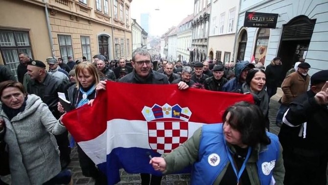 Croatia and Serbia leaders admit frosty ties