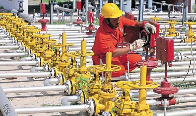 India offers Saudi Arabia stake in second phase of strategic oil reserve