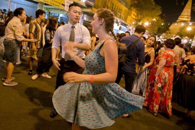 Swing time: Thais go dancing in the streets